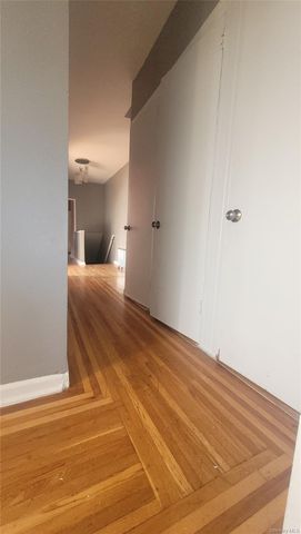 2924 Yates Avenue, Bronx, NY 10469