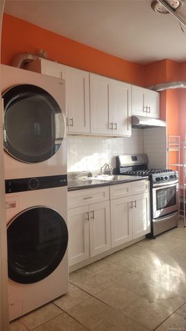 2924 Yates Avenue, Bronx, NY 10469