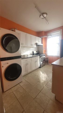 2924 Yates Avenue, Bronx, NY 10469