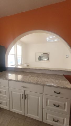 2924 Yates Avenue, Bronx, NY 10469