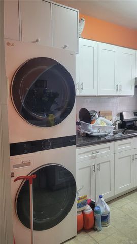 2924 Yates Avenue, Bronx, NY 10469