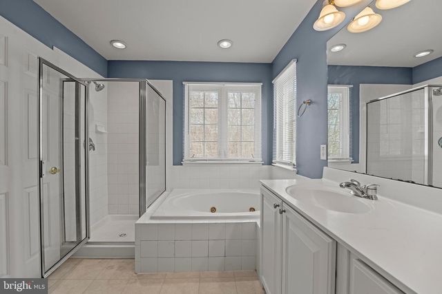 7756 SENECA RIDGE DR, York, PA 17403