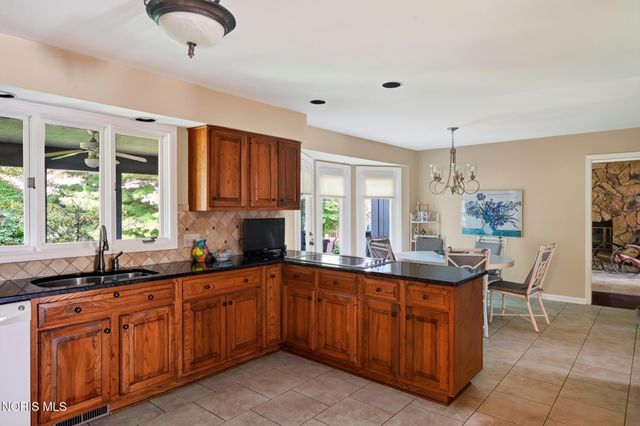 4341 Tamworth Road, Sylvania, OH 43560