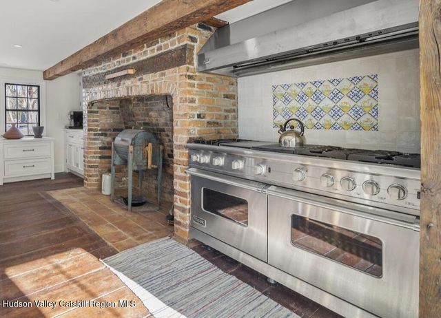 33 Broad Street, Kinderhook, NY 12106