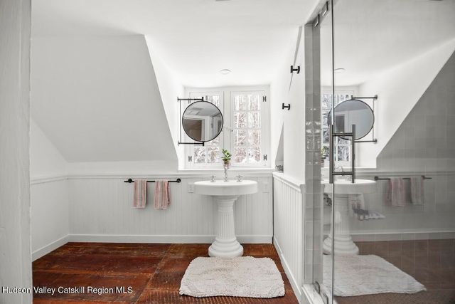 33 Broad Street, Kinderhook, NY 12106