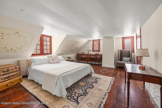 33 Broad Street, Kinderhook, NY 12106