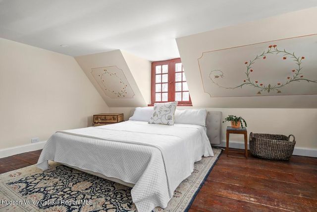 33 Broad Street, Kinderhook, NY 12106