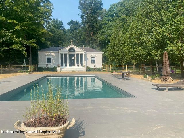 33 Broad Street, Kinderhook, NY 12106