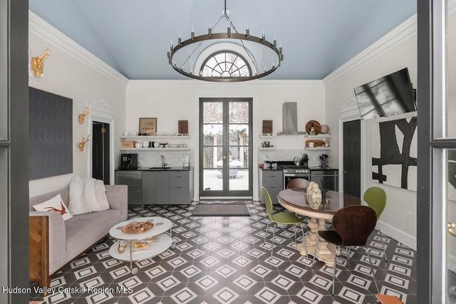 33 Broad Street, Kinderhook, NY 12106