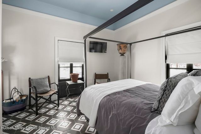 33 Broad Street, Kinderhook, NY 12106