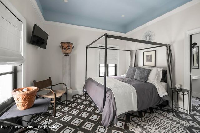 33 Broad Street, Kinderhook, NY 12106