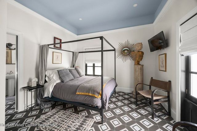 33 Broad Street, Kinderhook, NY 12106