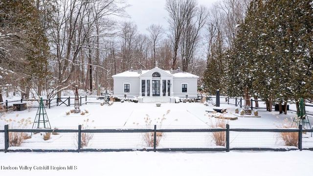 33 Broad Street, Kinderhook, NY 12106