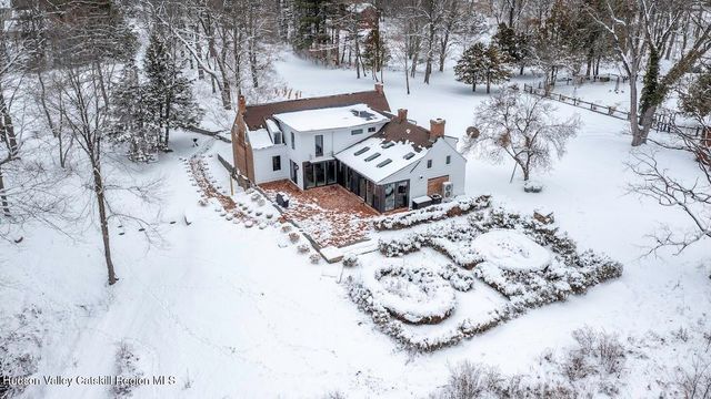 33 Broad Street, Kinderhook, NY 12106