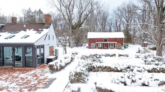 33 Broad Street, Kinderhook, NY 12106