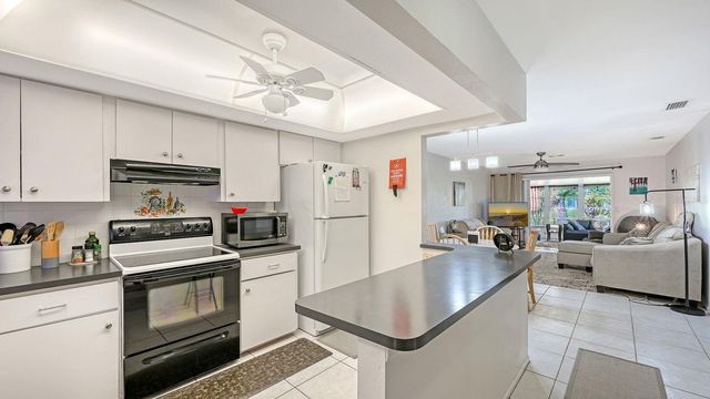 2436 GOLF COURSE DRIVE 707, Sarasota, FL 34234