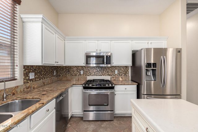 18174 W WIND SONG Avenue, Goodyear, AZ 85338