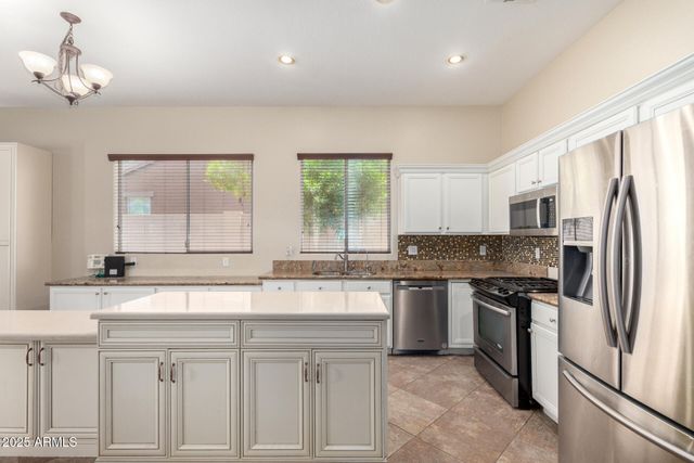 18174 W WIND SONG Avenue, Goodyear, AZ 85338