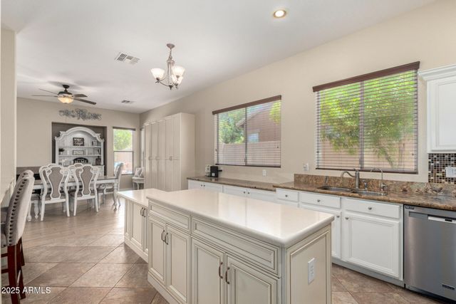 18174 W WIND SONG Avenue, Goodyear, AZ 85338