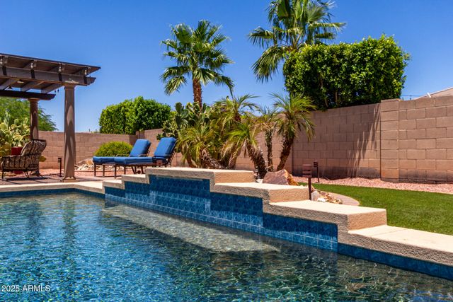 18174 W WIND SONG Avenue, Goodyear, AZ 85338