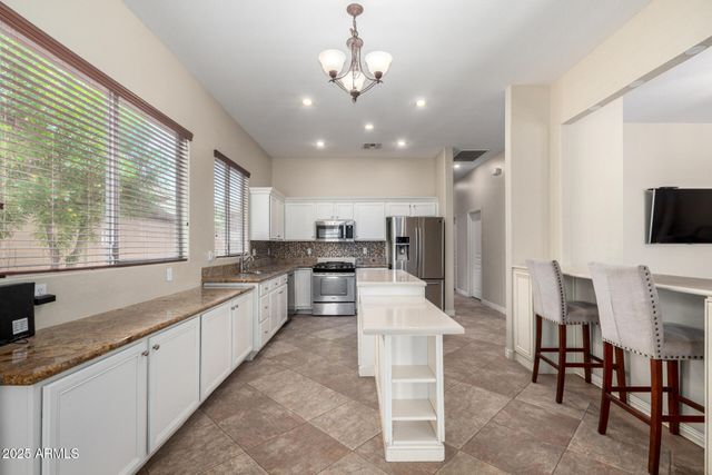 18174 W WIND SONG Avenue, Goodyear, AZ 85338