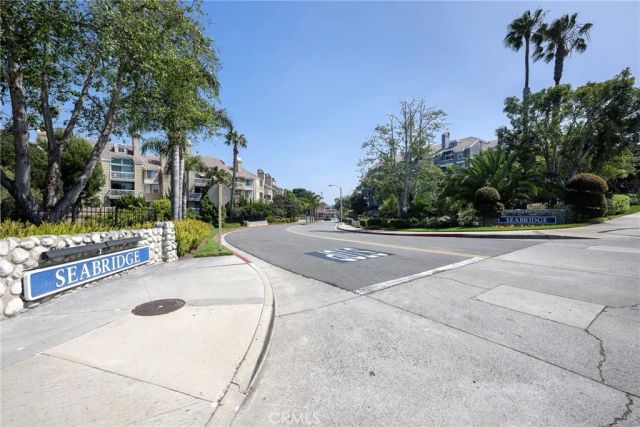 20301 Bluffside Circle 315, Huntington Beach, CA 92646