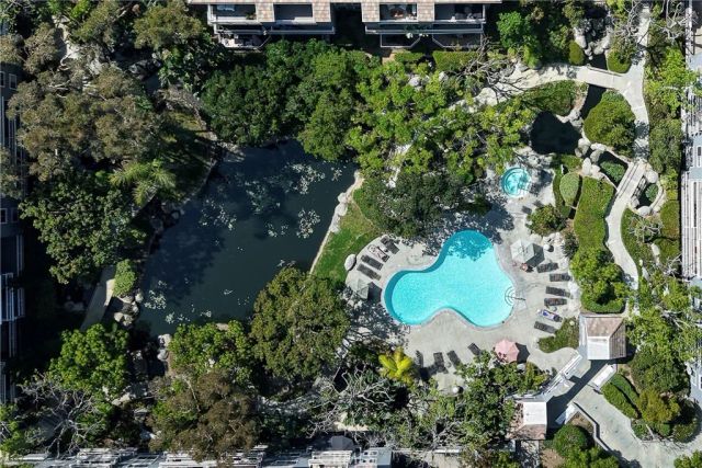 20301 Bluffside Circle 315, Huntington Beach, CA 92646