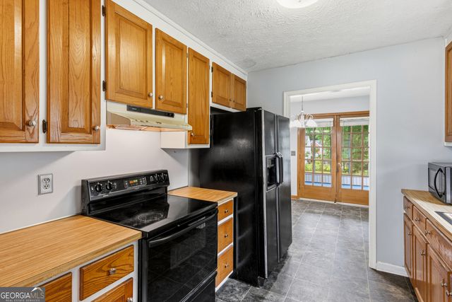 271 Sabrina Court, Woodstock, GA 30188