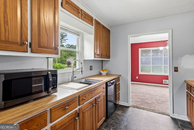 271 Sabrina Court, Woodstock, GA 30188