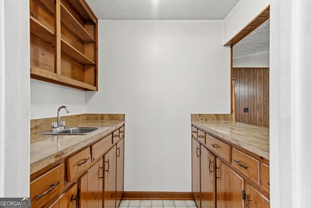 271 Sabrina Court, Woodstock, GA 30188