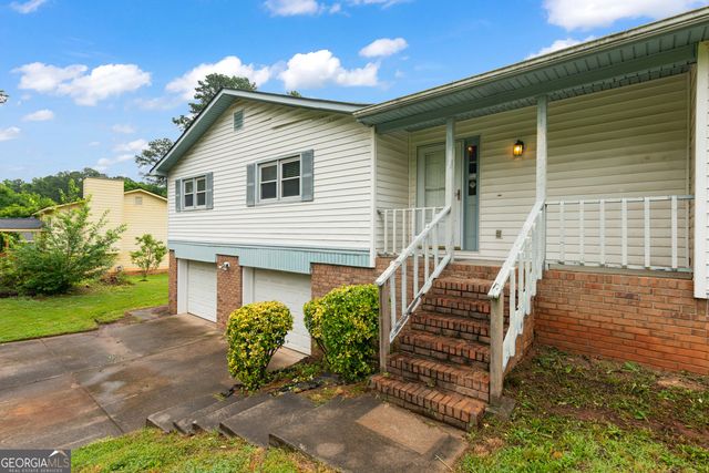 271 Sabrina Court, Woodstock, GA 30188