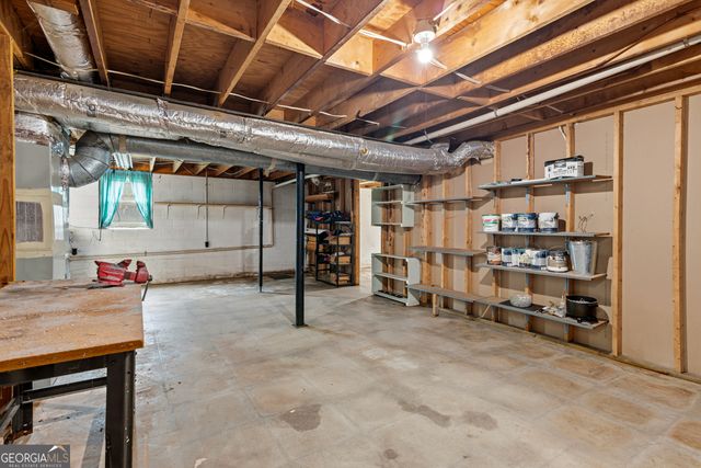 271 Sabrina Court, Woodstock, GA 30188