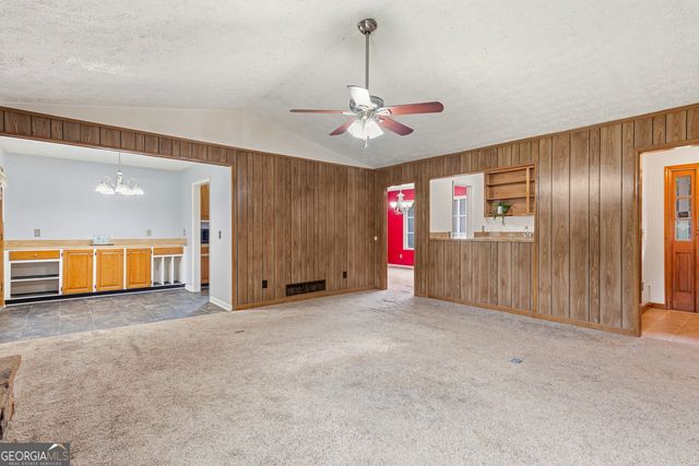 271 Sabrina Court, Woodstock, GA 30188