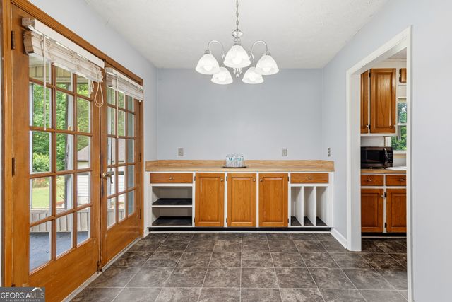 271 Sabrina Court, Woodstock, GA 30188