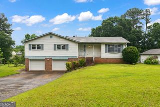 271 Sabrina Court, Woodstock, GA 30188