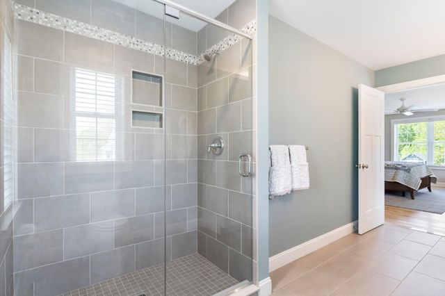 6 Betty Lane, Stratham, NH 03885