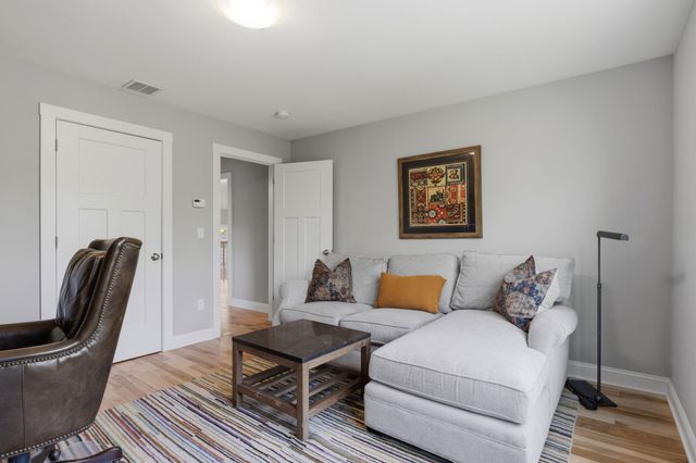 6 Betty Lane, Stratham, NH 03885