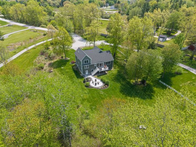 6 Betty Lane, Stratham, NH 03885
