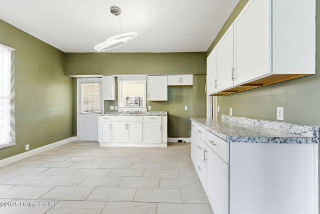 1365 Cypress St, Louisville, KY 40211