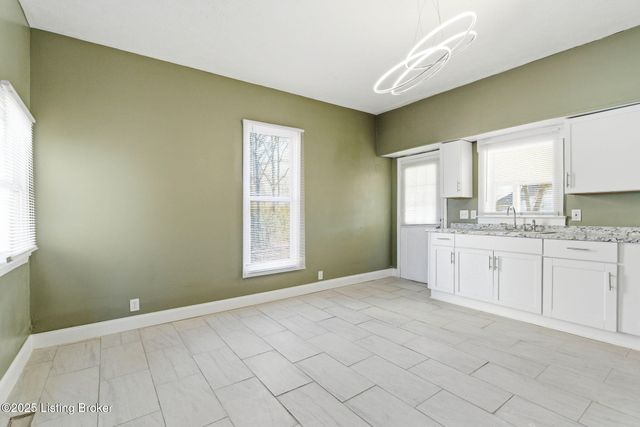 1365 Cypress St, Louisville, KY 40211