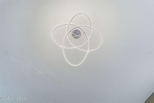 1365 Cypress St, Louisville, KY 40211