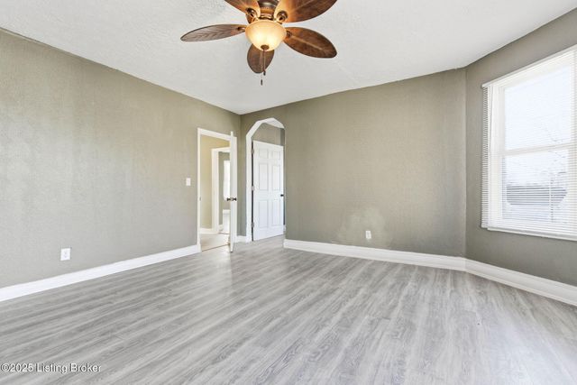 1365 Cypress St, Louisville, KY 40211