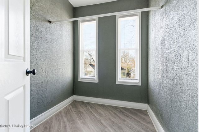 1365 Cypress St, Louisville, KY 40211