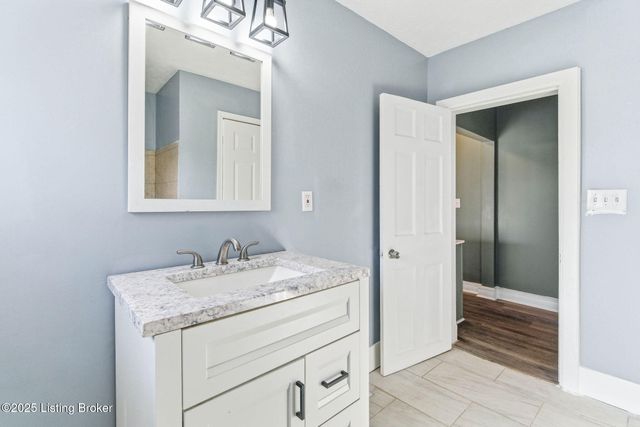 1365 Cypress St, Louisville, KY 40211