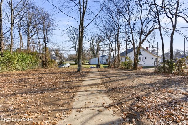 1365 Cypress St, Louisville, KY 40211