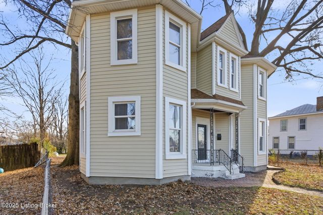 1365 Cypress St, Louisville, KY 40211