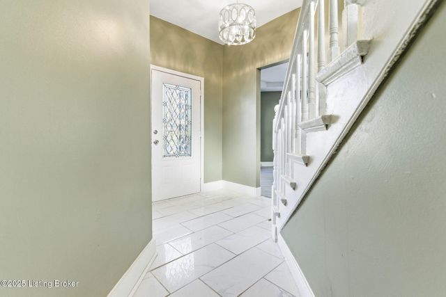 1365 Cypress St, Louisville, KY 40211