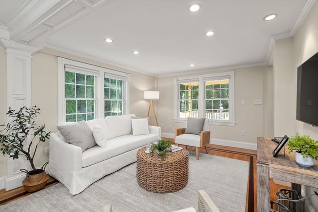 1844 Main St, Concord, MA 01742