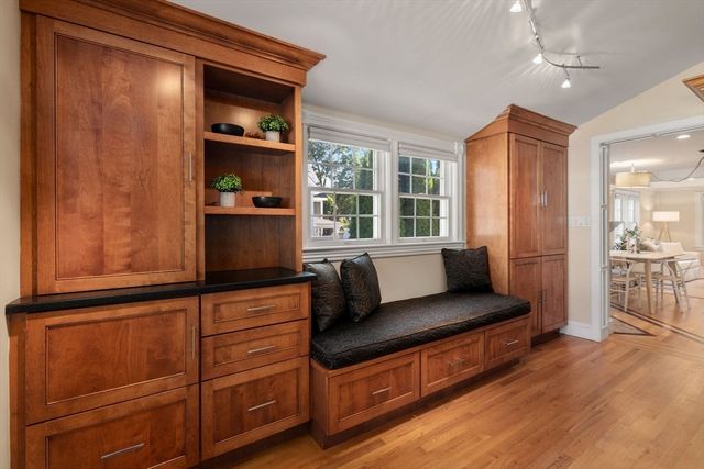 1844 Main St, Concord, MA 01742