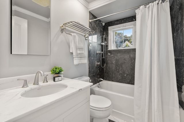 1844 Main St, Concord, MA 01742